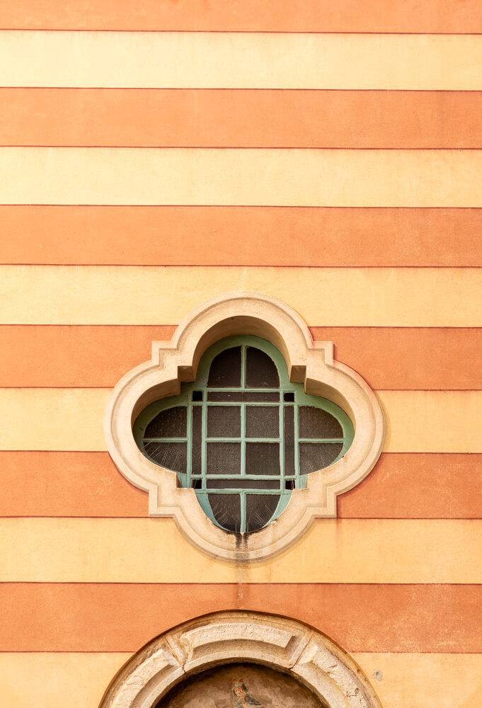 Architecture in Old Town, Villefranche-sur-Mer, France, by Cattie Coyle Photography. © 2019, all rights reserved.