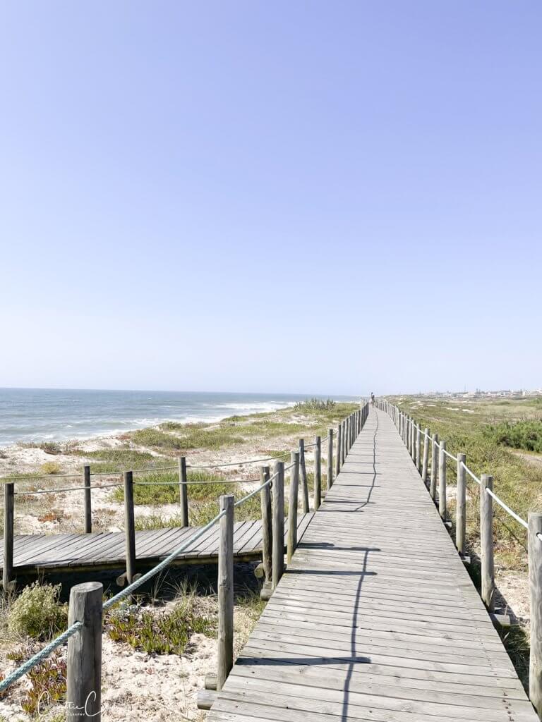 Walking in Portugal: Boardwalk between Espinho and Praia da Aguda by Cattie Coyle Photography. © 2024, all rights reserved.