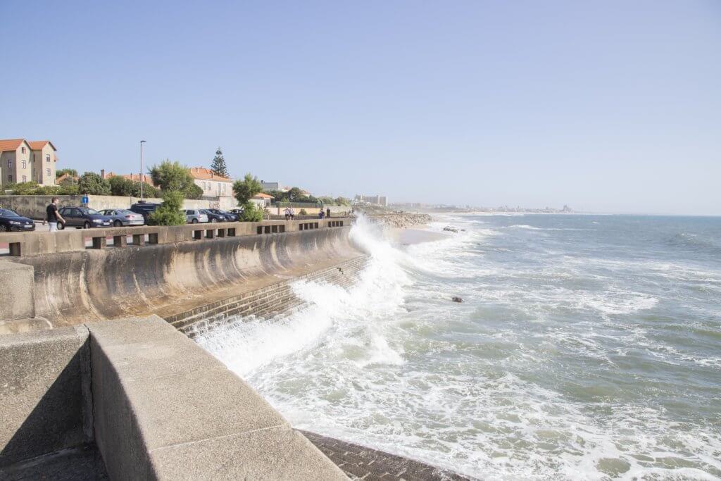 Waves crashing in Granja, Portugal, by Cattie Coyle Photography. © 2024, all rights reserved.