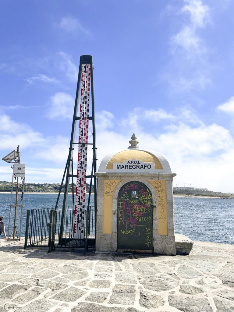 Marégrafo da Foz do Douro, Porto, Portugal by Cattie Coyle Photography. © 2024, all rights reserved.
